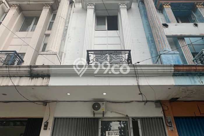 LOKASI SUPER STRATEGIS! Ruko di Pancoran, Luas 615m2m², Area Komersial LOKASI SUPER STRATEGIS! Ruko di Pancoran, Luas 615m2m², Area Komersial