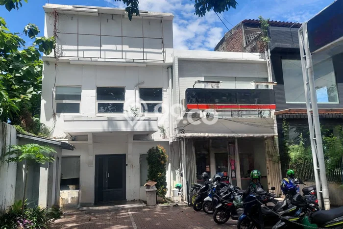 Unit Ruko Dijual di Jakarta Selatan LT 246m2 & LB 309m2 Unit Ruko Dijual di Jakarta Selatan LT 246m2 & LB 309m2