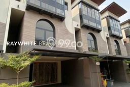 Best Deal Hunian Mewah Ideal dan Luas di Cilandak, Jakarta Selatan Best Deal Hunian Mewah Ideal dan Luas di Cilandak, Jakarta Selatan
