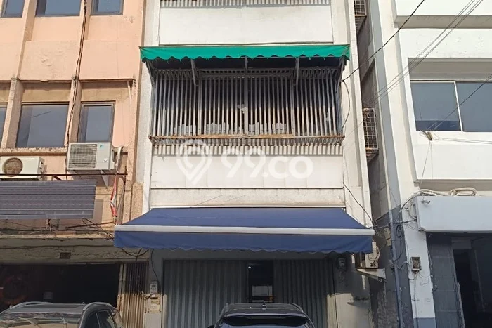 Untuk Dijual! Ruko di Pinangsia Jakarta Barat LT 95m2 / LB 285m2 Kawasan Strategis Untuk Dijual! Ruko di Pinangsia Jakarta Barat LT 95m2 / LB 285m2 Kawasan Strategis