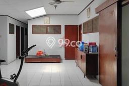 Rumah di Kebayoran Baru, Jakarta Selatan, Luas 625m² LB 390m² Rumah di Kebayoran Baru, Jakarta Selatan, Luas 625m² LB 390m²