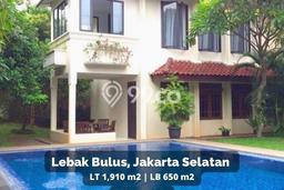 KESEMPATAN TERBAIK! Rumah Asri di Lebak Bulus, Luas 1910m² LB 650m² KESEMPATAN TERBAIK! Rumah Asri di Lebak Bulus, Luas 1910m² LB 650m²