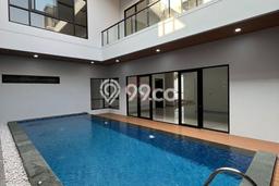Rumah Bagus di Kebayoran Baru, Jakarta Selatan, Luas Tanah 320m², Luas Bangunan 580m² Rumah Bagus di Kebayoran Baru, Jakarta Selatan, Luas Tanah 320m², Luas Bangunan 580m²