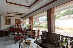 Siap Huni Hunian Elit 5 Kamar di Menteng Dekat ke Mana Pun Siap Huni Hunian Elit 5 Kamar di Menteng Dekat ke Mana Pun
