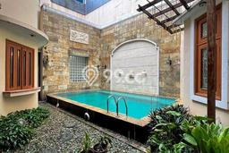 Hunian Mewah Dijual LT 639m2 di Kebayoran Baru, Jakarta Selatan Hunian Mewah Dijual LT 639m2 di Kebayoran Baru, Jakarta Selatan