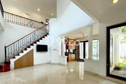 Rumah Akses Mudah area Pejaten, Jakarta Selatan, LT 404m² Bangunan 350m² Rumah Akses Mudah area Pejaten, Jakarta Selatan, LT 404m² Bangunan 350m²