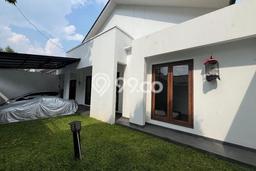 Rumah di Gandaria, Jakarta Selatan, LT 320m² LB 250m² Rumah di Gandaria, Jakarta Selatan, LT 320m² LB 250m²
