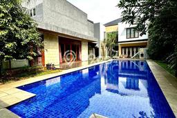 Rumah Elit Modern Tanpa Renovasi di Tanjung Barat Jakarta Selatan Rumah Elit Modern Tanpa Renovasi di Tanjung Barat Jakarta Selatan