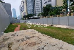 Tanah Dijual Lokasi Strategis di Jakarta Selatan dengan Luas 450m2 Tanah Dijual Lokasi Strategis di Jakarta Selatan dengan Luas 450m2