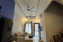 Jual Rumah Bagus Siap Huni LB 110m2 di Cilandak, Jakarta Selatan Jual Rumah Bagus Siap Huni LB 110m2 di Cilandak, Jakarta Selatan