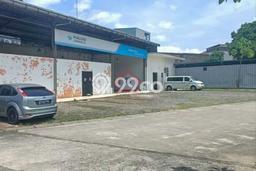 Area Ramai! Komersial Dijual di Kebayoran Lama untuk Bisnis Luas Bangunan 1674m2 Area Ramai! Komersial Dijual di Kebayoran Lama untuk Bisnis Luas Bangunan 1674m2