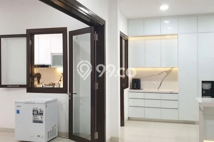 For Sale! Premium House LT 223m2 Desain Elegan di BKR For Sale! Premium House LT 223m2 Desain Elegan di BKR