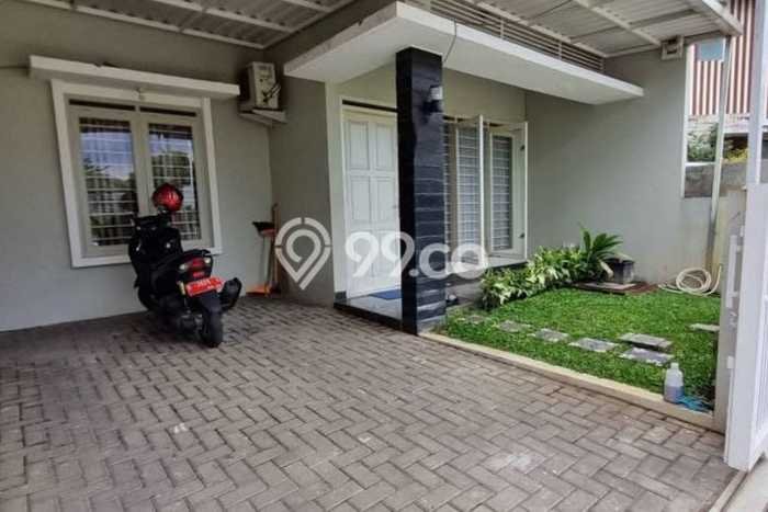 For Sale Rumah 4 Kamar Lokasi Strategis Bagus dan Strategis di Antapani For Sale Rumah 4 Kamar Lokasi Strategis Bagus dan Strategis di Antapani