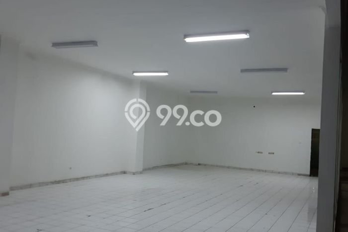 Gudang Disewa di Kiaracondong, Bandung, LT 1800m2 / LB 1100m2 Gudang Disewa di Kiaracondong, Bandung, LT 1800m2 / LB 1100m2