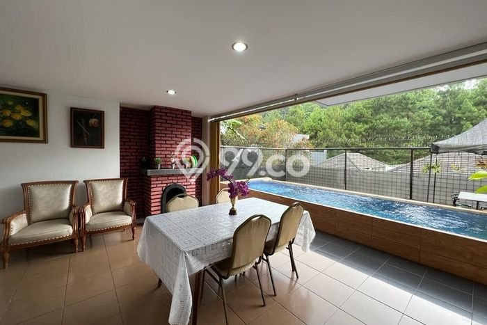 Dijual Rumah Mewah Megah Dengan View Cantik di Dago Pakar, Bandung Dijual Rumah Mewah Megah Dengan View Cantik di Dago Pakar, Bandung