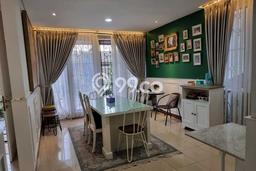 Rumah di Dago, Bandung, LT 329m² LB 250m² Rumah di Dago, Bandung, LT 329m² LB 250m²
