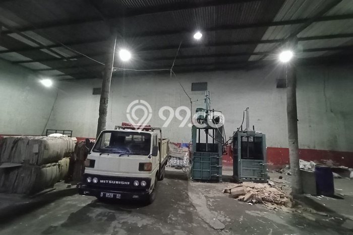 KAWASAN BISNIS! Gudang di Soekarno Hatta, Luas 190m², Area Strategis KAWASAN BISNIS! Gudang di Soekarno Hatta, Luas 190m², Area Strategis