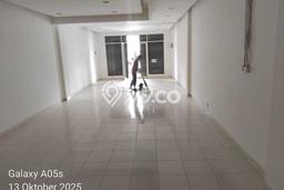 Ruko disewakan lokasi strategis Kelapa Gading Jakarta Utara 360m2 Ruko disewakan lokasi strategis Kelapa Gading Jakarta Utara 360m2
