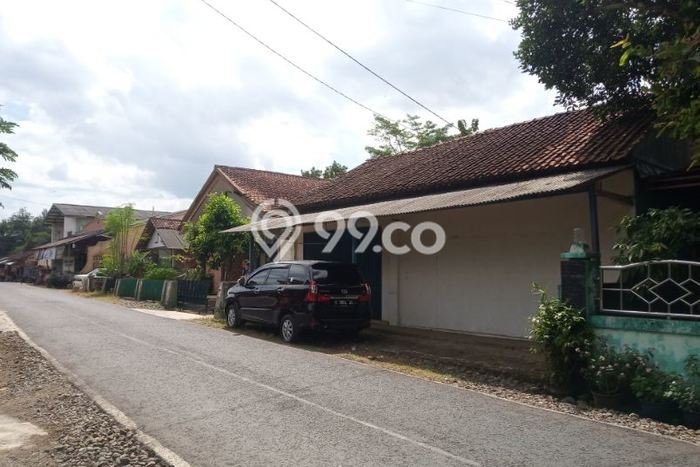 Pabrik Komersial Dijual di Punggelan Banjarnegara LT 1302m2 & LB 700m2 Pabrik Komersial Dijual di Punggelan Banjarnegara LT 1302m2 & LB 700m2