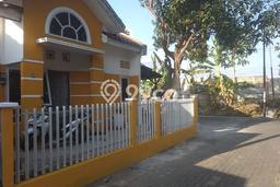 LISTING BARU! Rumah kawasan Purwokerto , Siap Huni, 2 KT, Akses Purwokerto , Purwokerto, Purwokerto, Luas 130m² LB 72m² LISTING BARU! Rumah kawasan Purwokerto , Siap Huni, 2 KT, Akses Purwokerto , Purwokerto, Purwokerto, Luas 130m² LB 72m²