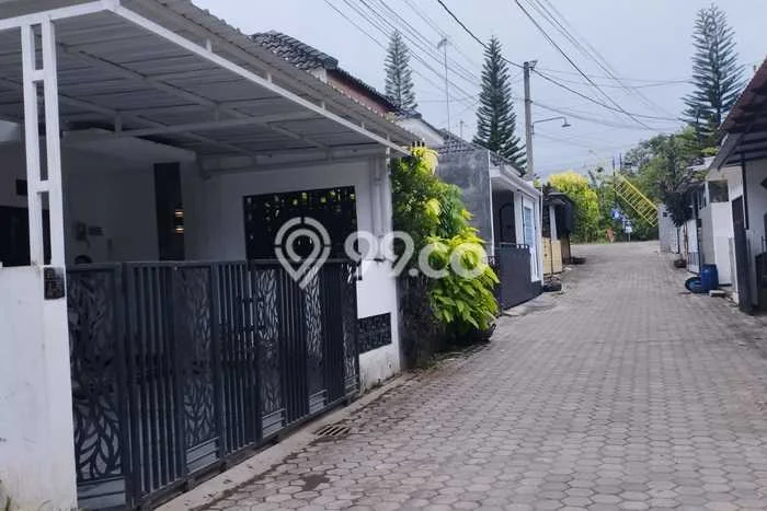 Rumah Modern Cantik 2 KT Siap Huni di Sokaraja Rumah Modern Cantik 2 KT Siap Huni di Sokaraja