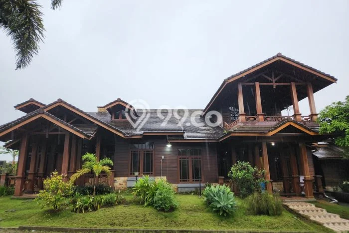Tersedia Vila Kawasan Cipanas, Dimensi 490m2m², Lingkungan Asri Tersedia Vila Kawasan Cipanas, Dimensi 490m2m², Lingkungan Asri