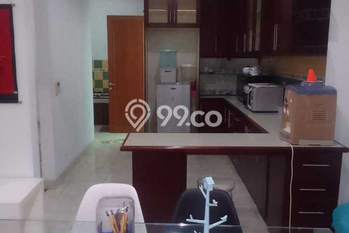 Rumah Strategis Modern Lb 250m2 di Babakan Madang, Bogor Rumah Strategis Modern Lb 250m2 di Babakan Madang, Bogor