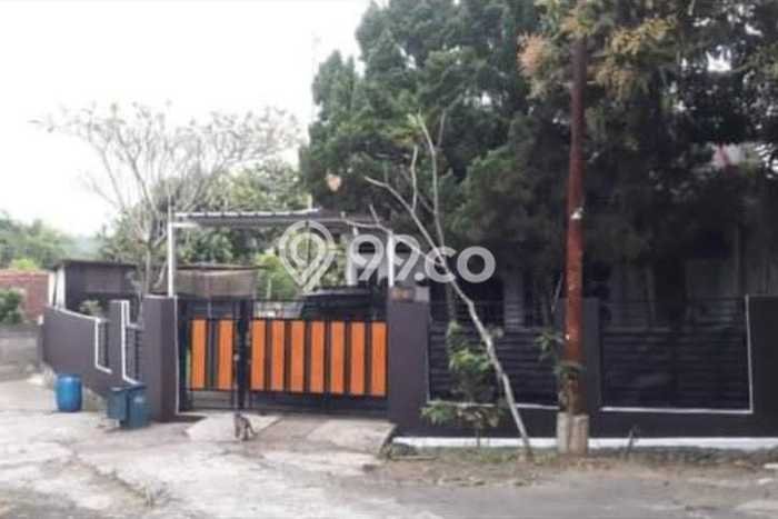 Rumah Modern Cantik 3 KT Siap Huni di Cibinong Rumah Modern Cantik 3 KT Siap Huni di Cibinong
