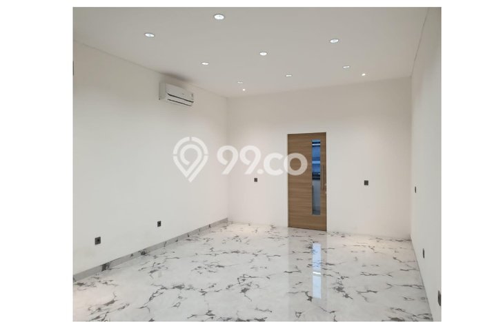 Ruko Dijual di Prime Area Jakarta Barat Luas 220m2 Ruko Dijual di Prime Area Jakarta Barat Luas 220m2