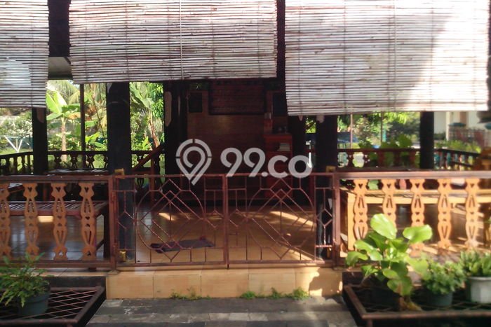 Rumah Mewah LB 400m2 Siap Pakai Desain Elegan di Cisalak, Depok Rumah Mewah LB 400m2 Siap Pakai Desain Elegan di Cisalak, Depok