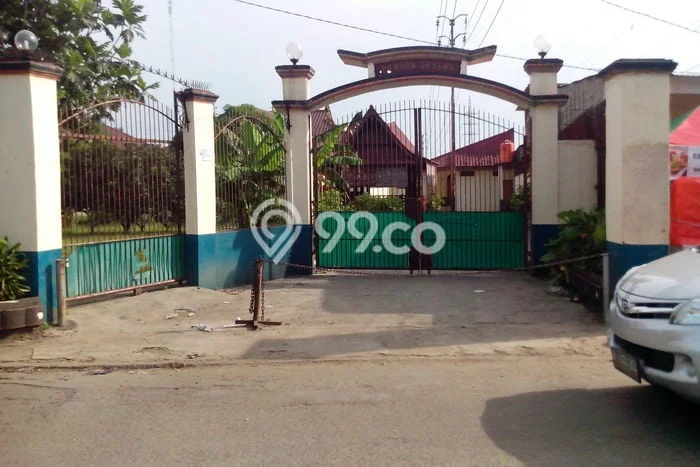 Rumah Mewah LB 400m2 Siap Pakai Desain Elegan di Cisalak, Depok Rumah Mewah LB 400m2 Siap Pakai Desain Elegan di Cisalak, Depok