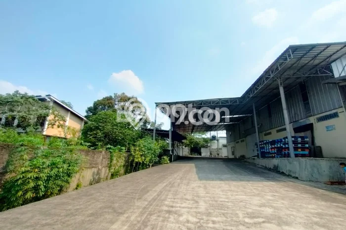 Lokasi Strategis! Dijual Pabrik Bisnis di Parung, Bogor Kondisi Baik Lokasi Strategis! Dijual Pabrik Bisnis di Parung, Bogor Kondisi Baik