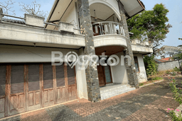 Ready to Use! Luxury House LT 678m2 Desain Modern di Pondok Cabe Ready to Use! Luxury House LT 678m2 Desain Modern di Pondok Cabe