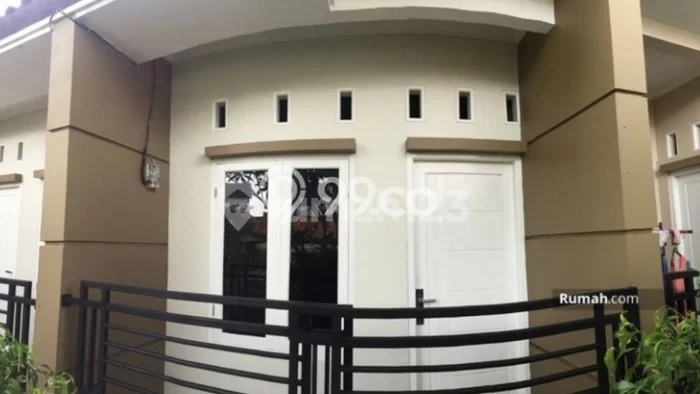 Siap Huni Rumah Minimalis & Modern LB 30m2 di Puri Indah Siap Huni Rumah Minimalis & Modern LB 30m2 di Puri Indah