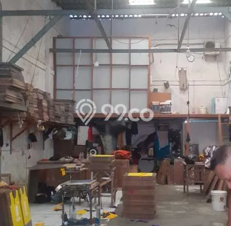 Gudang untuk Disewa di Pusat Jakarta Barat Luas Bangunan 150m2 Gudang untuk Disewa di Pusat Jakarta Barat Luas Bangunan 150m2
