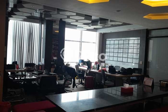 Unit Kantor Disewakan di Alam Sutera di Area Ramai & Strategis Unit Kantor Disewakan di Alam Sutera di Area Ramai & Strategis
