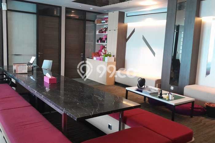 Unit Kantor Disewakan di Alam Sutera di Area Ramai & Strategis Unit Kantor Disewakan di Alam Sutera di Area Ramai & Strategis