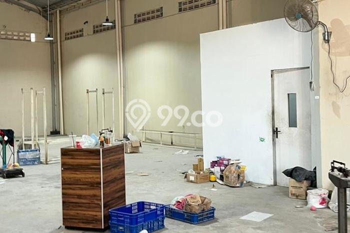 For Rent Gudang Premium di Semarang Tengah, Luas 360m², Area Strategis For Rent Gudang Premium di Semarang Tengah, Luas 360m², Area Strategis