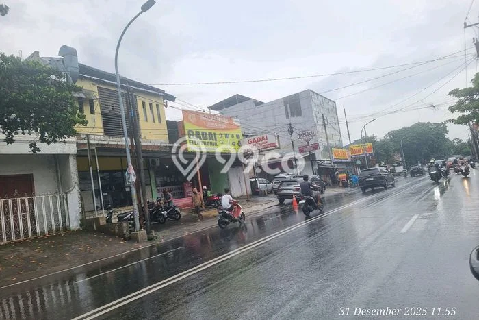 Dijual Rumah Luas Megah Dengan View Eksklusif di Kedungmundu, Semarang Dijual Rumah Luas Megah Dengan View Eksklusif di Kedungmundu, Semarang