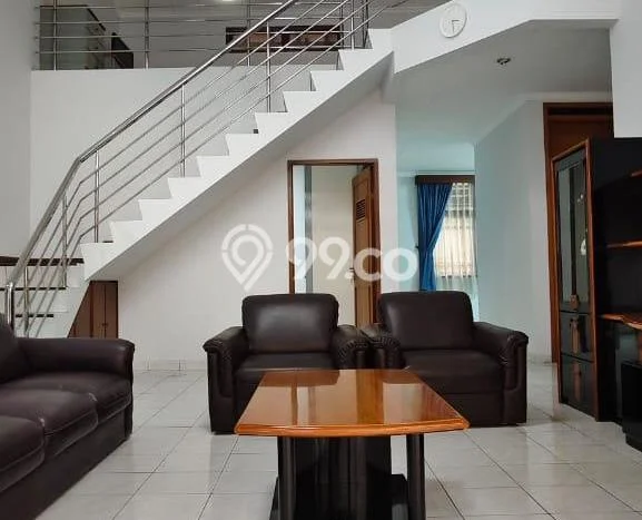 Rumah Adem Luas Banget di Kawasan Sayap Surya Sumantri, Bandung Rumah Adem Luas Banget di Kawasan Sayap Surya Sumantri, Bandung