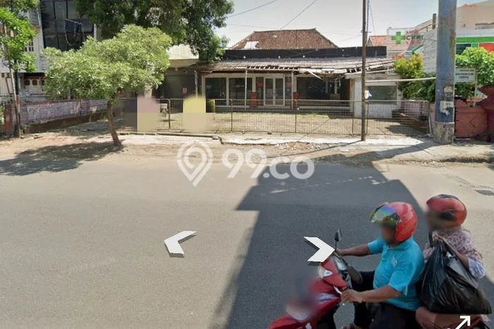 Ruko disewakan lokasi strategis Kejaksan Cirebon 300m2 Ruko disewakan lokasi strategis Kejaksan Cirebon 300m2