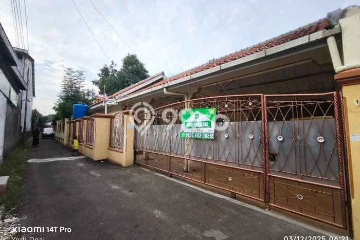 Rumah Cantik Siap Pakai Di Kejaksan Luas 250m2 Aman Rumah Cantik Siap Pakai Di Kejaksan Luas 250m2 Aman
