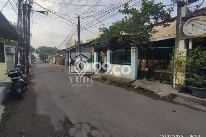 Jual Rumah Strategis Bagus Punya 4 KT di Kejaksan Cirebon SHM Jual Rumah Strategis Bagus Punya 4 KT di Kejaksan Cirebon SHM