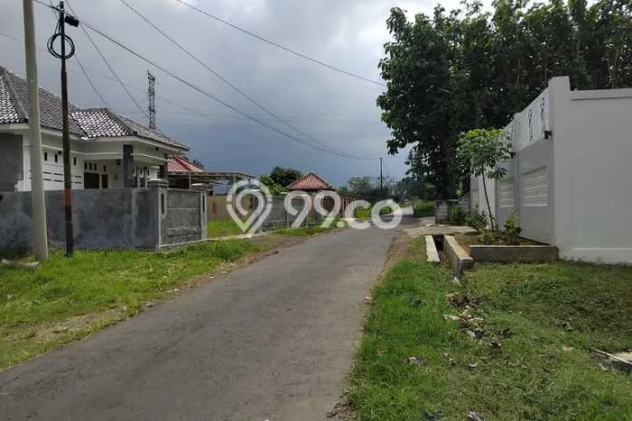 Lahan Kosong Dijual di Kuningan dengan Area 2965m2 Lahan Kosong Dijual di Kuningan dengan Area 2965m2