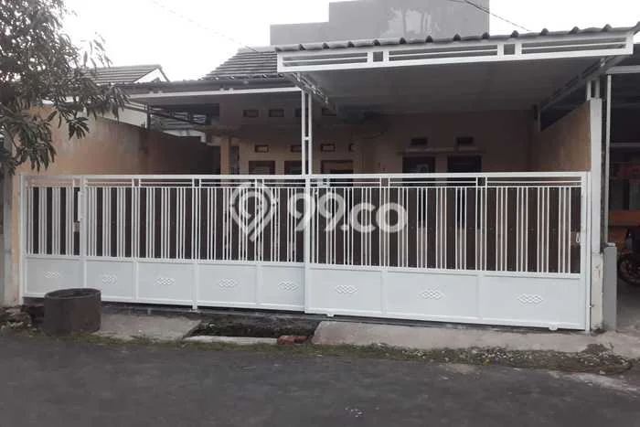Rumah Sederhana Dijual di Sumber 2 Kamar dengan LT 90m2 Rumah Sederhana Dijual di Sumber 2 Kamar dengan LT 90m2