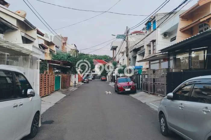 For Sale Rumah 3 Kamar Lokasi Ideal Nyaman dan Strategis di Kelapa Gading For Sale Rumah 3 Kamar Lokasi Ideal Nyaman dan Strategis di Kelapa Gading