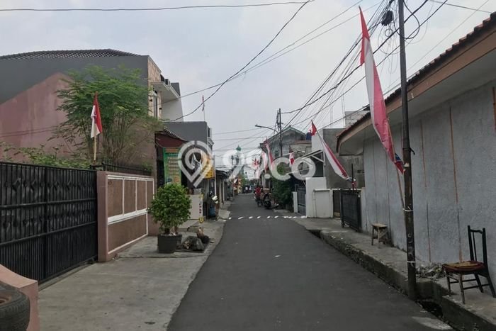 Siap Huni Rumah Mewah 7 Kamar di Kebon Jeruk Dekat ke Mana Pun Siap Huni Rumah Mewah 7 Kamar di Kebon Jeruk Dekat ke Mana Pun
