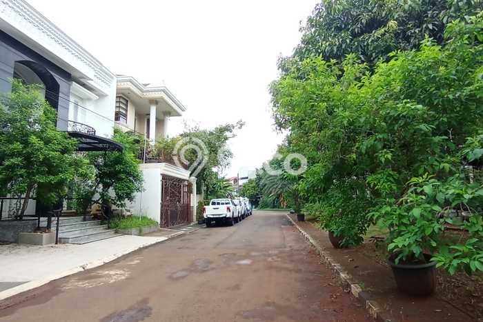 For Sale Rumah Mewah Exclusive di Pesanggrahan, Jakarta Selatan For Sale Rumah Mewah Exclusive di Pesanggrahan, Jakarta Selatan