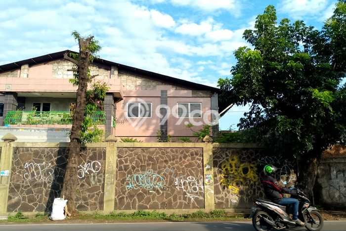 Gudang Dijual di Prime Area Jakarta Barat Luas 2568m2 Gudang Dijual di Prime Area Jakarta Barat Luas 2568m2
