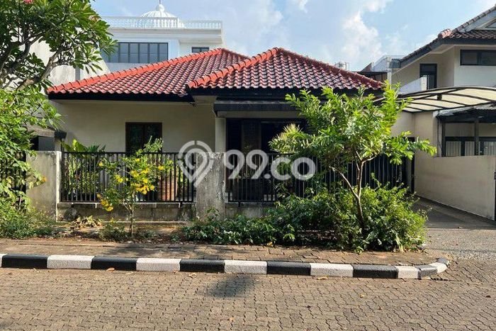 Rumah Eksklusif Siap Huni LT 280m2 di Ciputat Timur, Tangerang Selatan Rumah Eksklusif Siap Huni LT 280m2 di Ciputat Timur, Tangerang Selatan